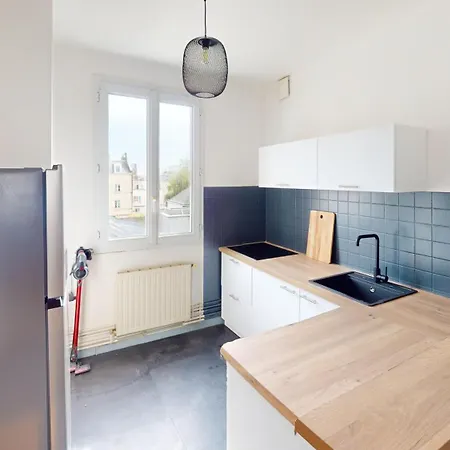 Apartment 2eme Etage, Rue De Zurich